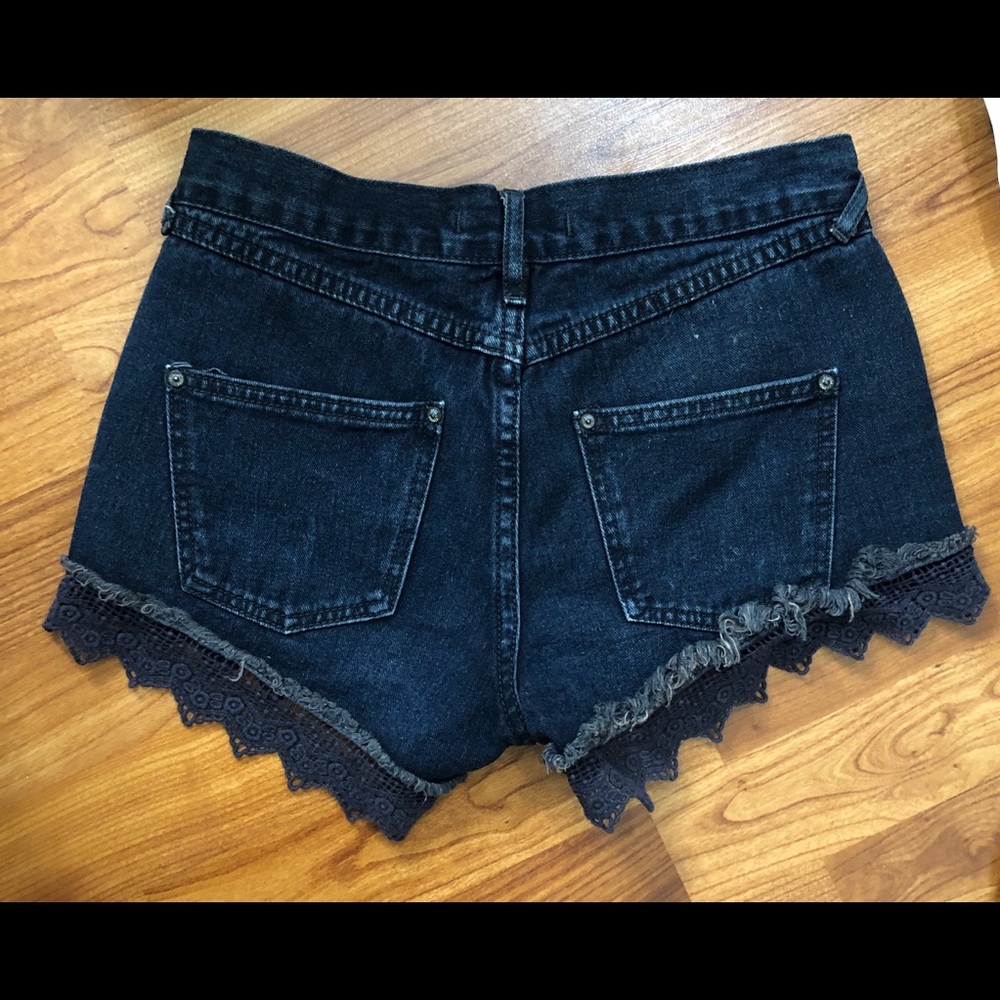 🌙 3 for $20 Free People Jean Shorts Crotchet Lace - Picture 4 of 6